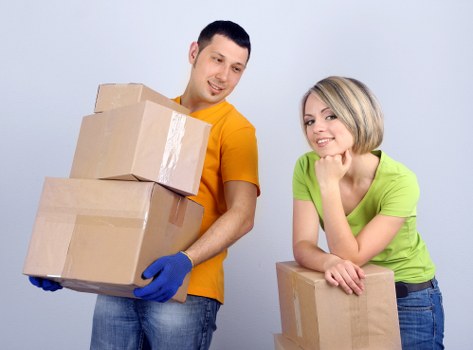 Local packing support for a Greenwich apartment with access challenges